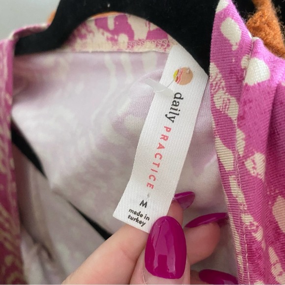 Daily practice Anthropologie pink white long sleeve wrap top - Picture 2 of 5